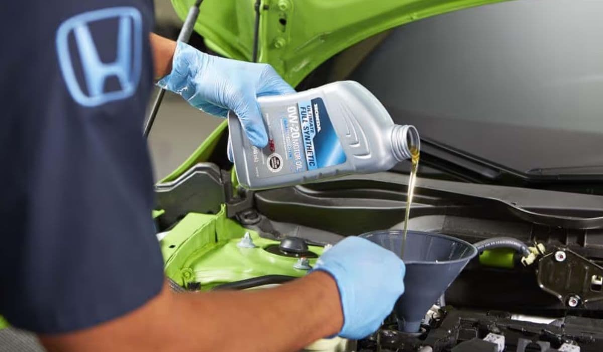 How to Choose the Right Engine Oil for Honda and When to Change It