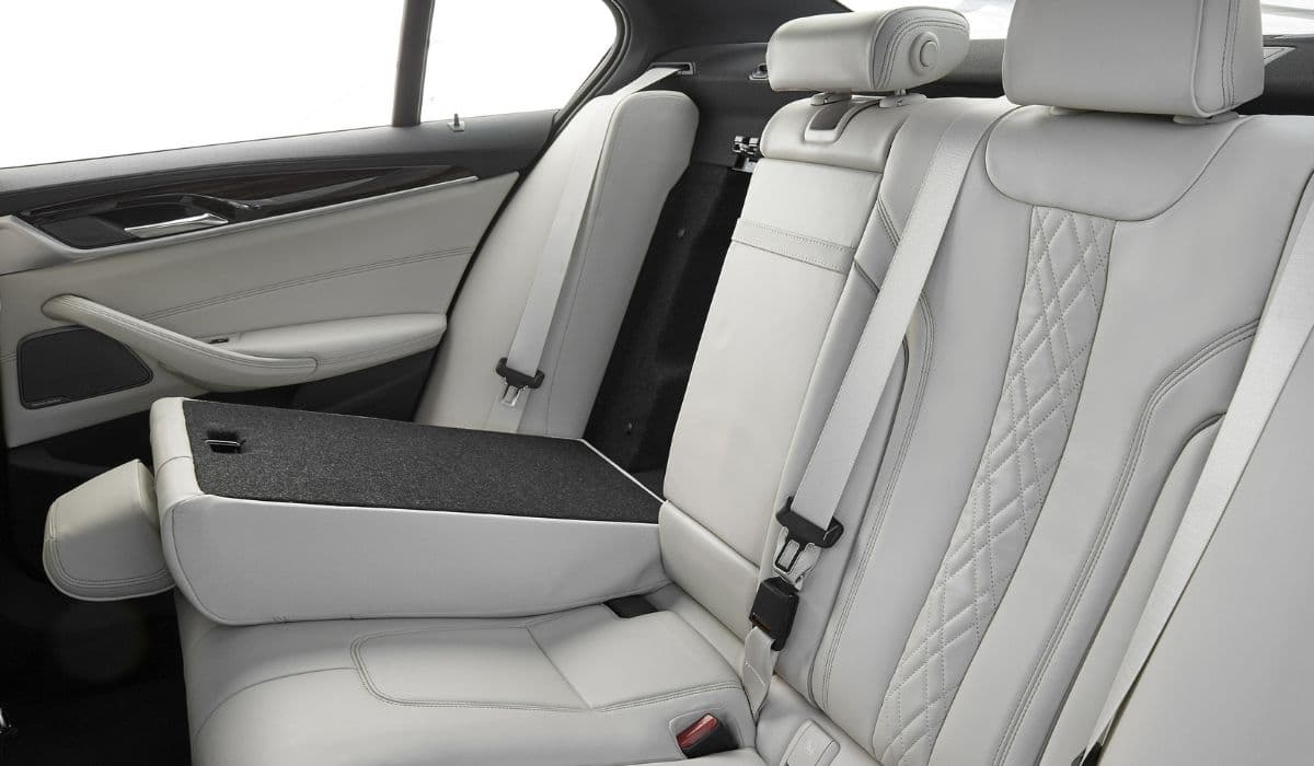 BMW 5 Series: Luxurious but tight rear seat