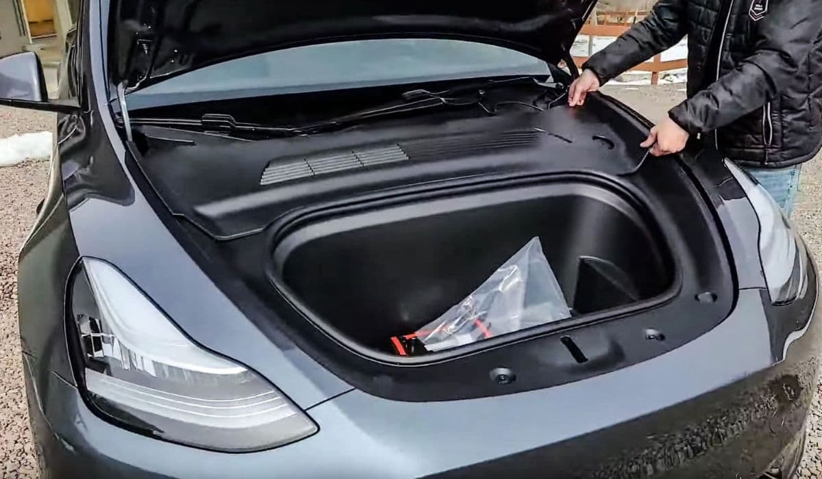 How to replace frunk hood struts that won’t stay open Tesla