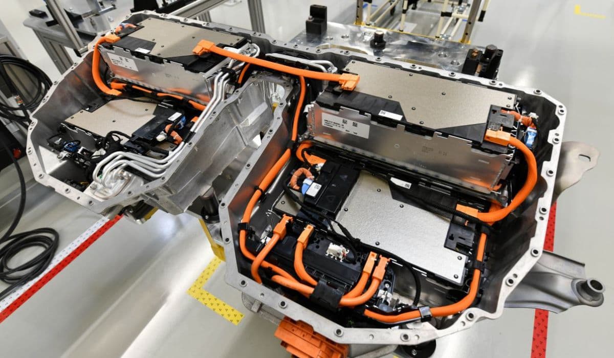 How to fix high-voltage battery shutdown (BMW i4/iX/i7)