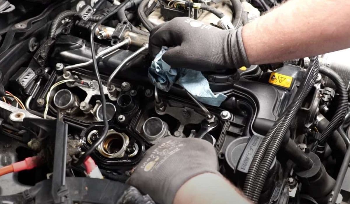 How to replace fuel injectors (BMW N20/N55 turbo)