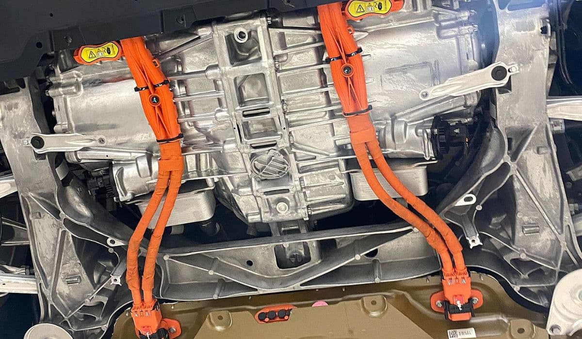 How to replace half-shafts Tesla