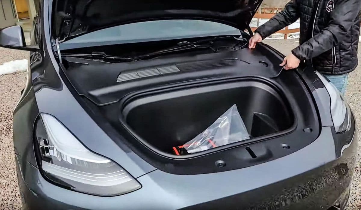 Tesla: How to fix trunk/frunk actuator failure