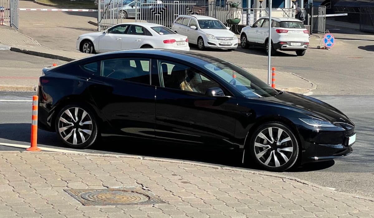 Tesla Model 3 Highland: Quieter ride but no stalks frustration