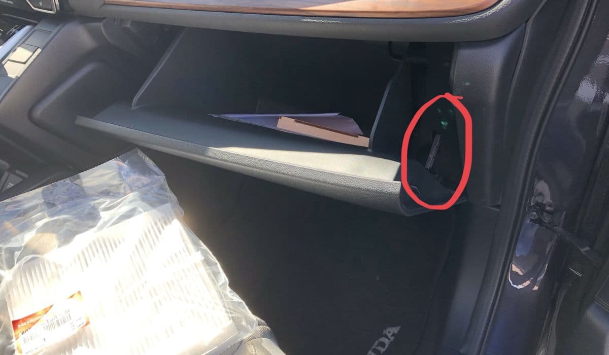 Cabin Air Filter Replacement Tips Honda CR-V