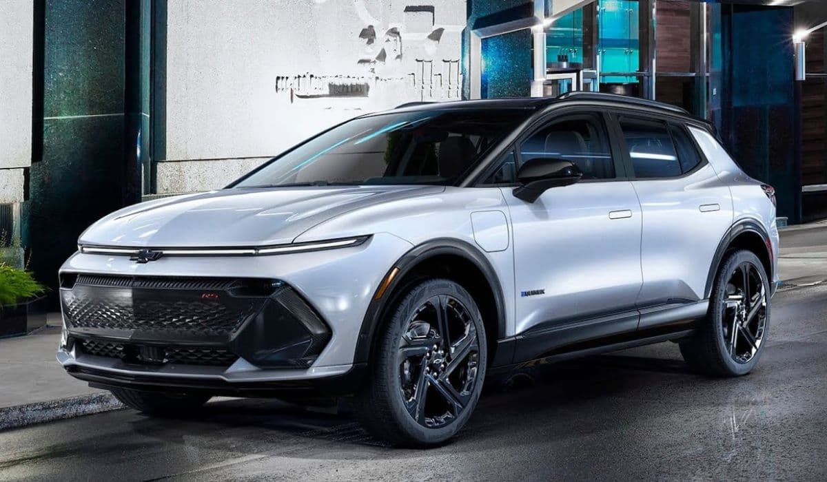 Chevrolet Equinox EV: Affordable range and smooth ride praise