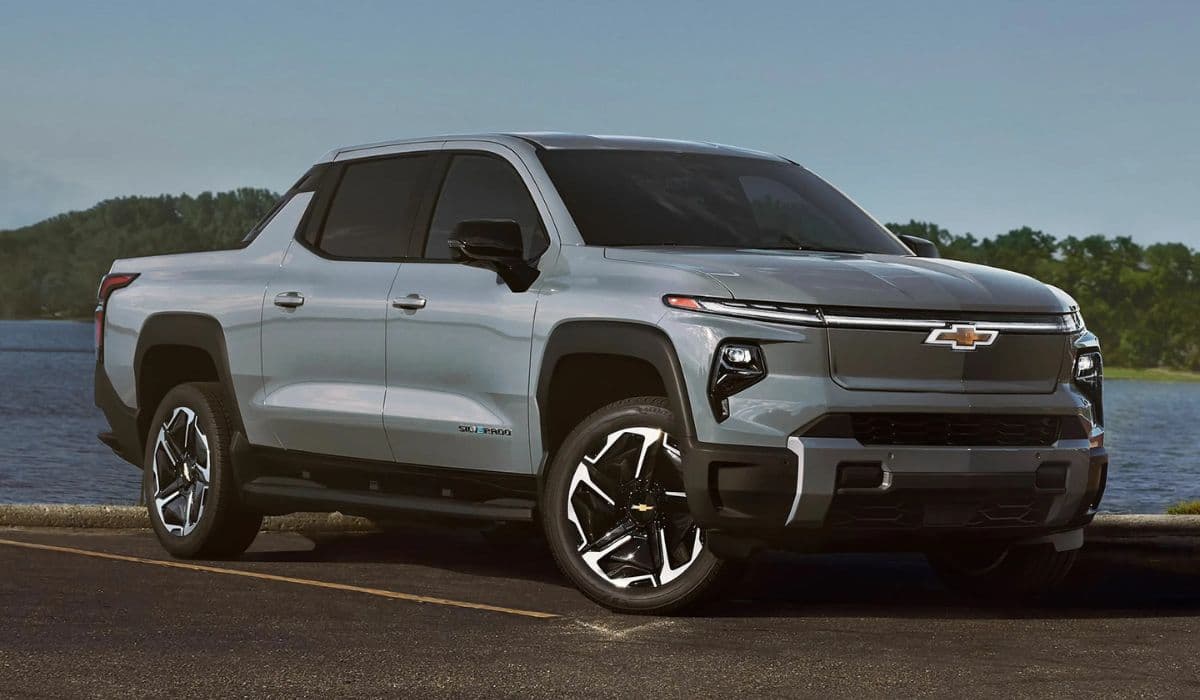 Impressive torque and real-world range Chevrolet Silverado EV