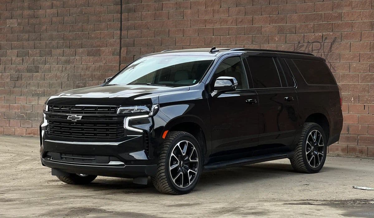Chevrolet Suburban: Ultimate space vs fuel economy trade-off