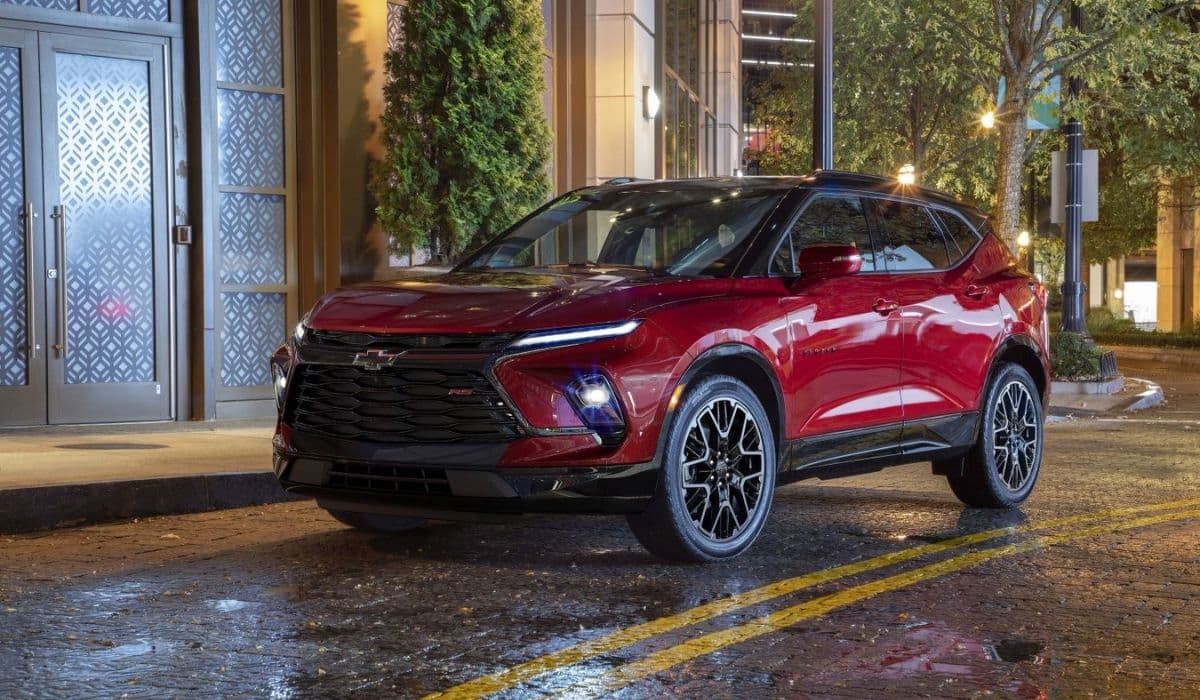 Stylish midsize SUV but narrow seats: Chevrolet Blazer