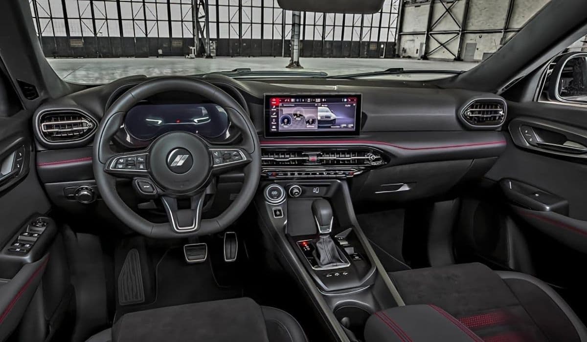 Fun driving dynamics but cramped interior: Dodge Hornet