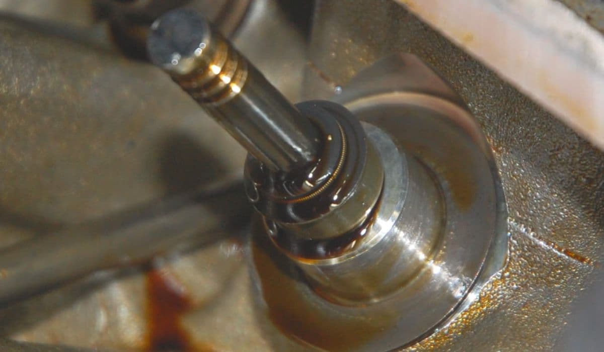 BMW How to replace valve stem seals without head removal
