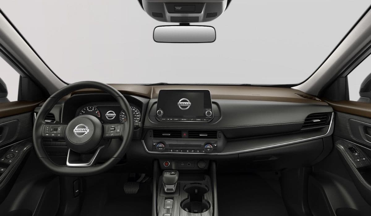 Interior Nissan Rogue build quality and cheap plastics feel