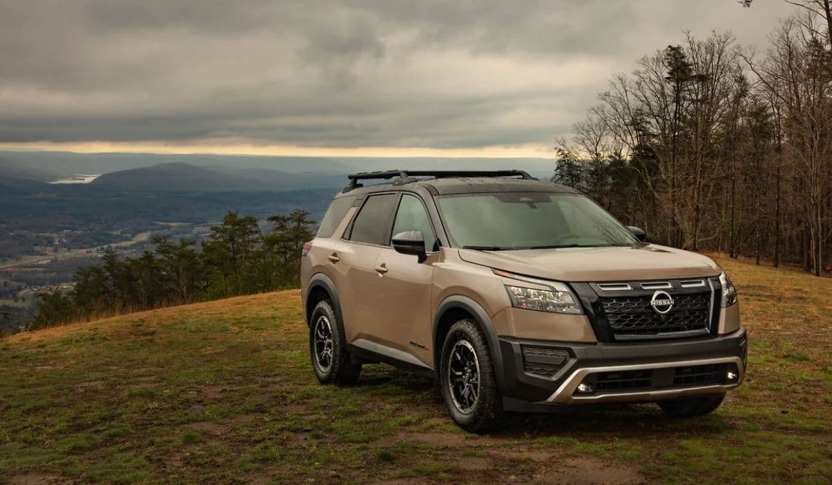 Nissan Pathfinder off-road capability in Rock Creek trim