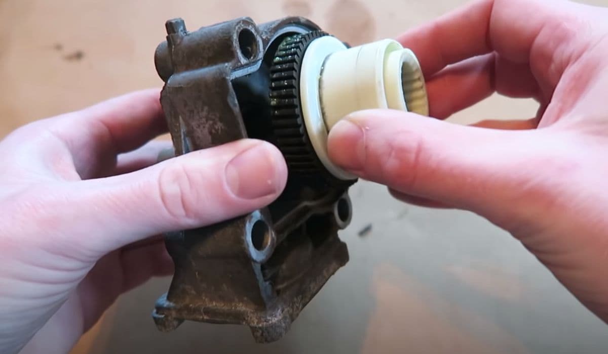 How to replace transfer case actuator BMW (xDrive grinding noise)