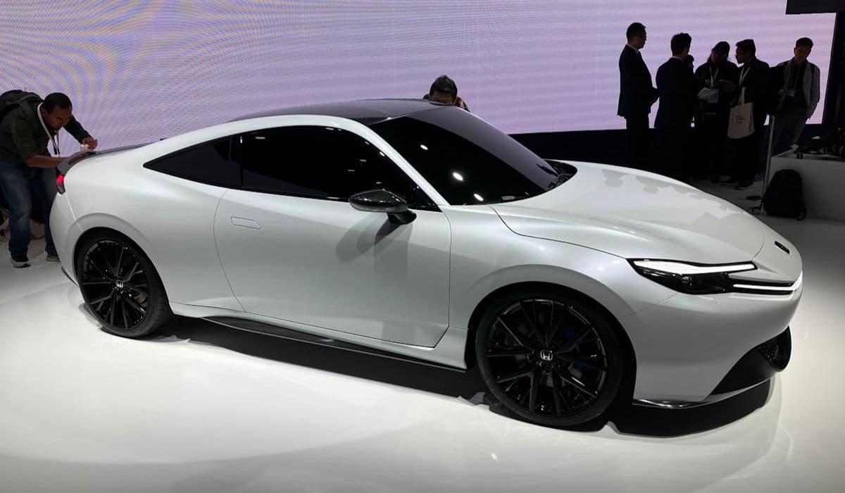 Honda Prelude Revival as a Sporty Hybrid Coupe